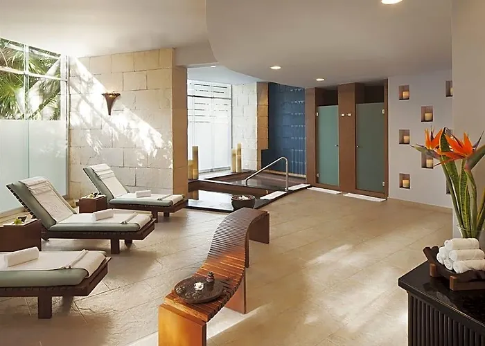 The Five By 5th Avenue Realty Group 5*